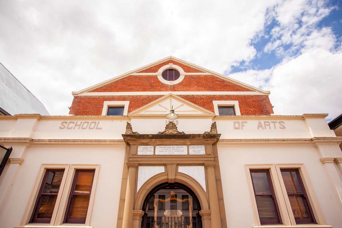 tenterfield nsw commercial hotel photography by cory rossiter 4