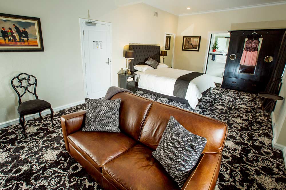 Commercial Rooms 17