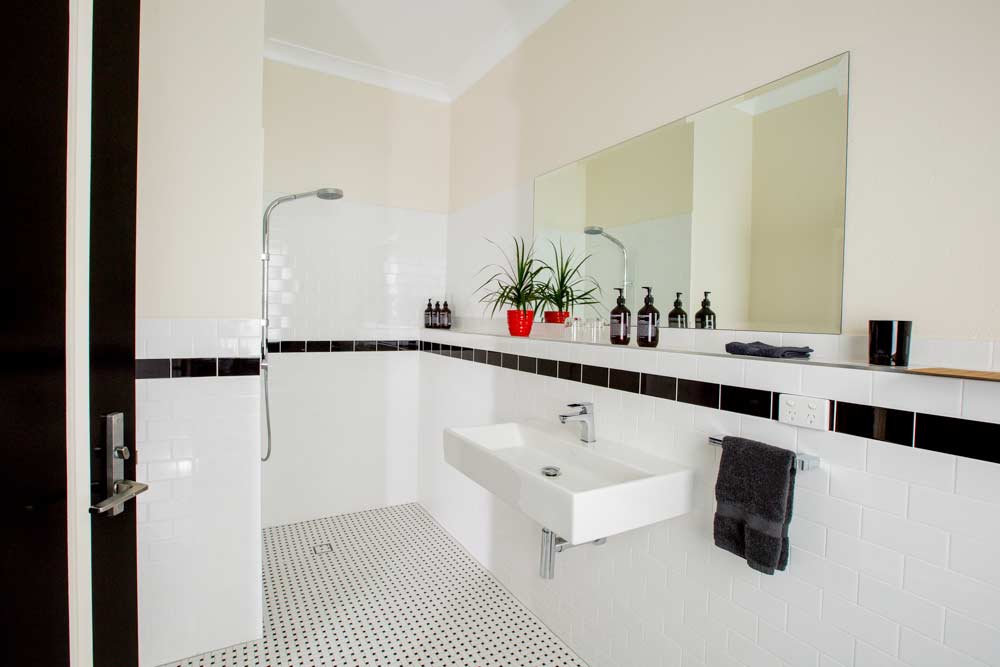Commercial Rooms 30