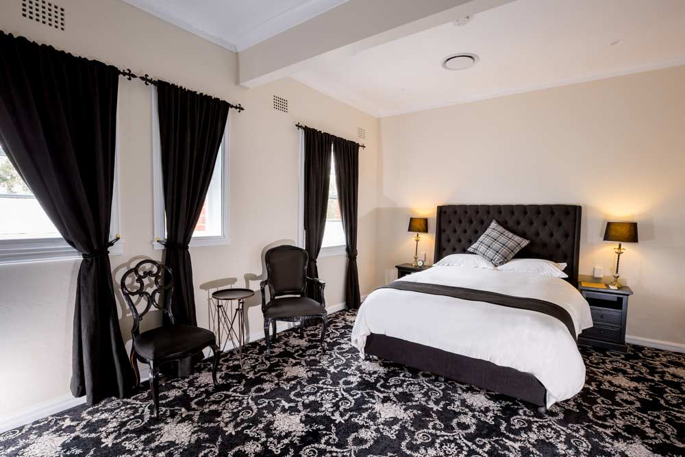 Commercial Rooms 32